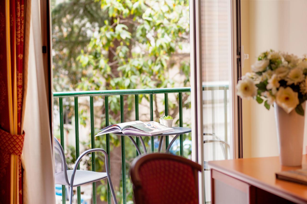 Hotel Curtis Centrale Alassio Exterior photo